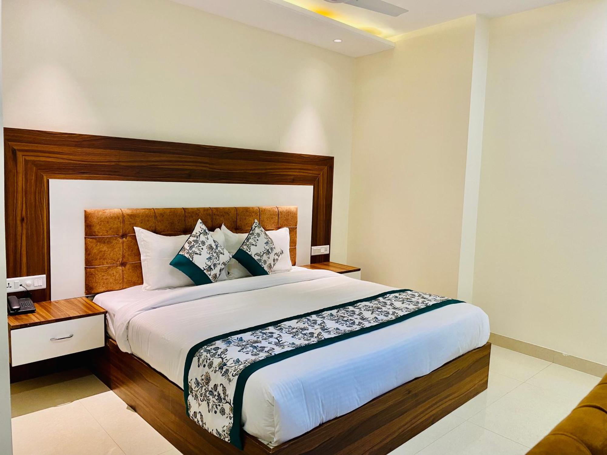 Hotel White House Walking Distance From Golden Temple- With Parking 阿姆利则 外观 照片