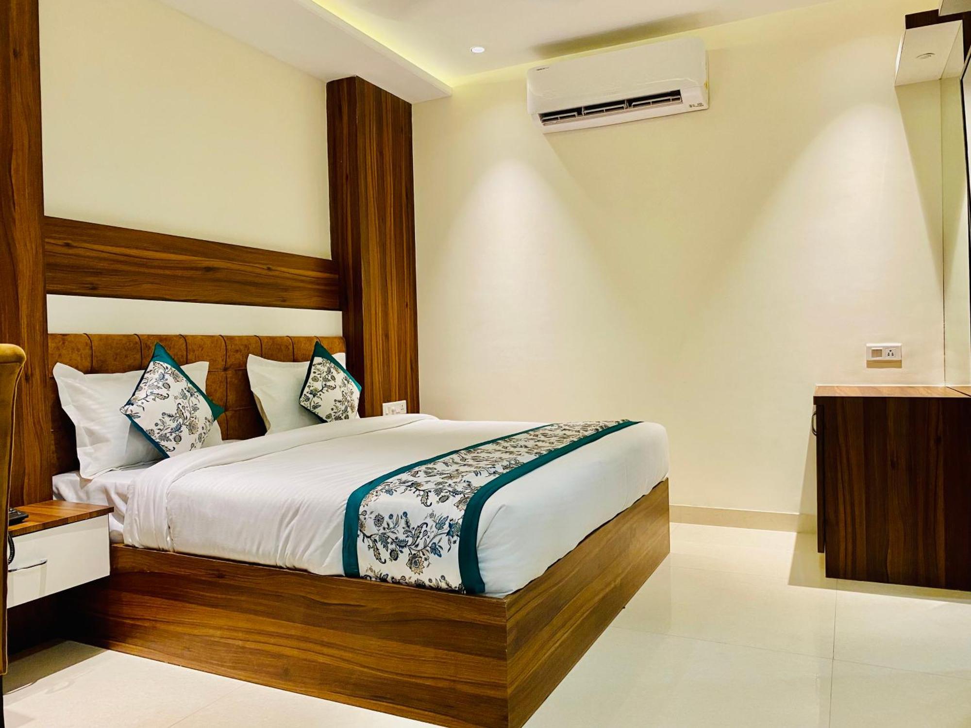 Hotel White House Walking Distance From Golden Temple- With Parking 阿姆利则 外观 照片